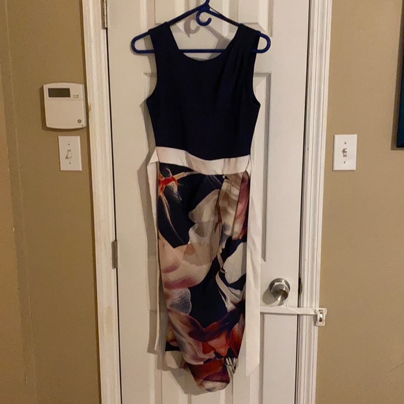 Closet London Floral Dress Navy 4 - Picture 2 of 7